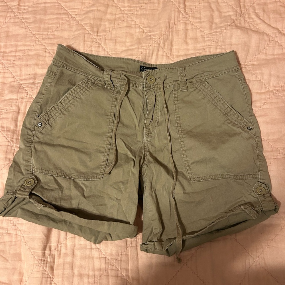 Mid Length Khaki Women’s Shorts